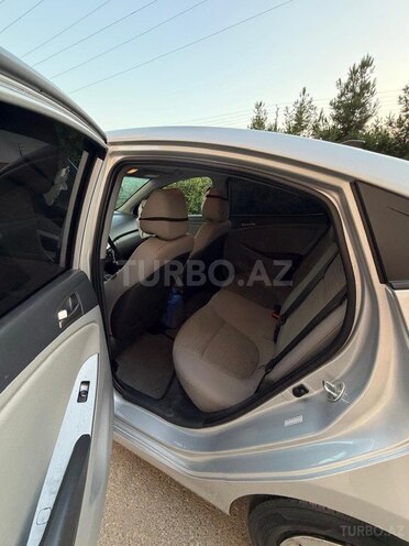 Hyundai Accent 2016, 140,000 km - 1.6 l - Bakı