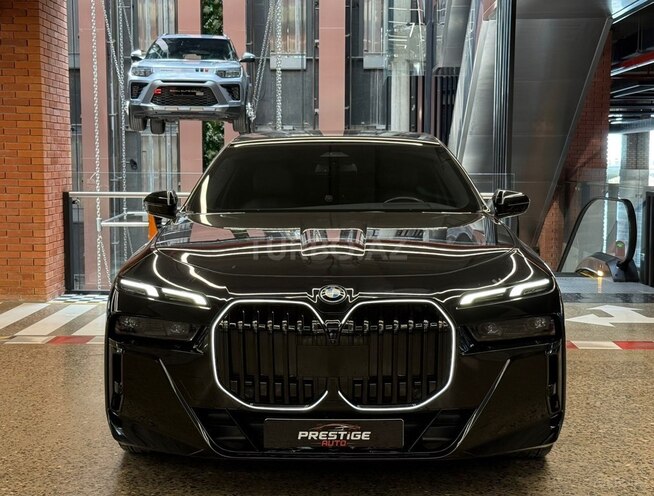 BMW i7 2023, 40,000 km - 0.0 л - Bakı