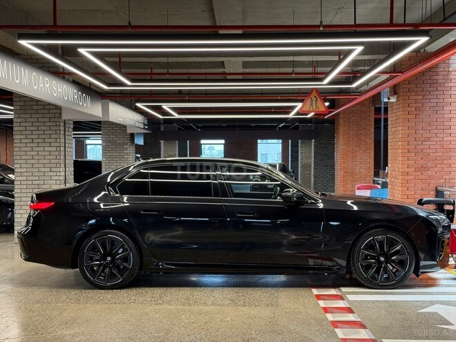 BMW i7 2023, 40,000 km - 0.0 л - Bakı