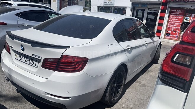 BMW 528 2013, 225,000 km - 2.0 l - Bakı