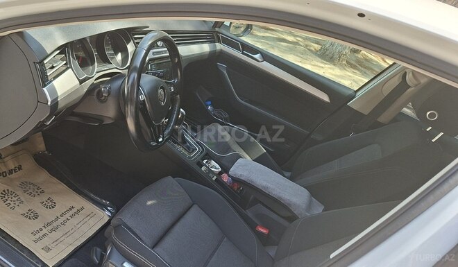 Volkswagen Passat 2017, 220,000 km - 1.8 л - Bakı