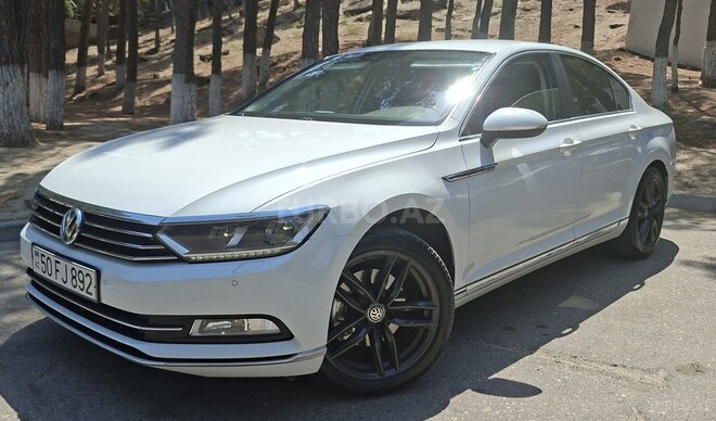 Volkswagen Passat 2017, 220,000 km - 1.8 л - Bakı