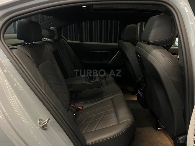 BMW 530e 2024, 27,000 km - 2.0 l - Bakı