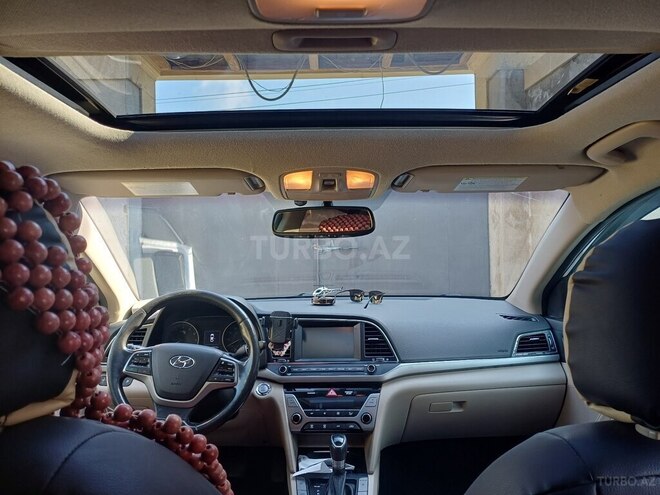 Hyundai Elantra 2017, 295,000 km - 2.0 l - Bakı