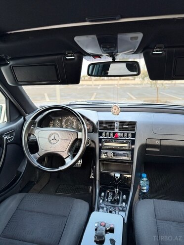Mercedes C 280 2001, 271,377 km - 2.8 l - Bakı