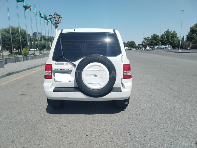 Mitsubishi Pajero io 2000, 274,433 km - 2.0 л - Gəncə