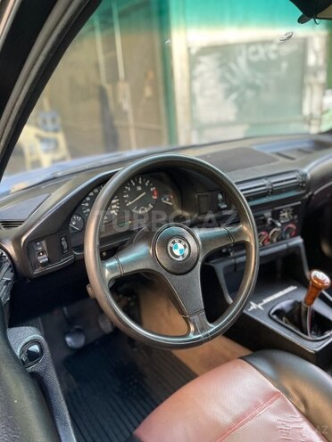 BMW 525 1988, 555,500 km - 2.5 l - Balakən