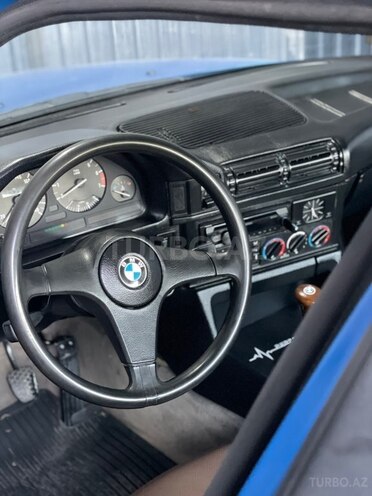 BMW 525 1988, 555,500 km - 2.5 l - Balakən