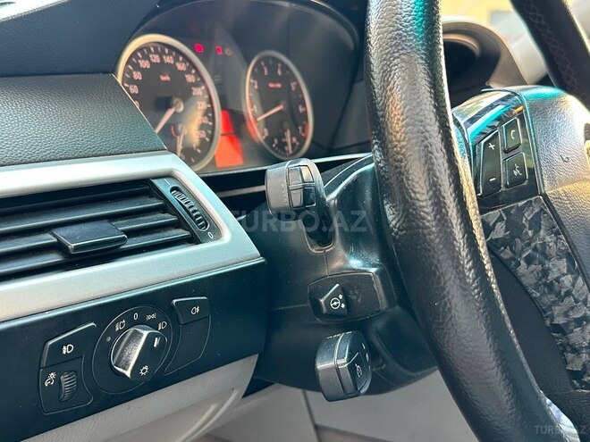 BMW 525 2004, 277,000 km - 2.5 l - Bakı