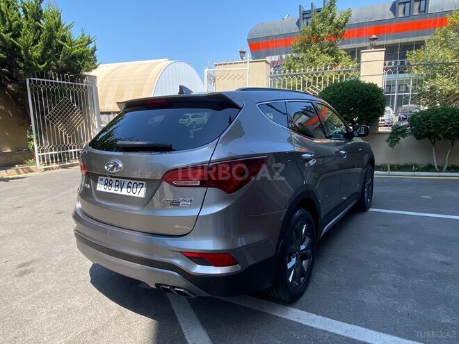 Hyundai Santa Fe 2017, 105,670 km - 2.0 l - Bakı