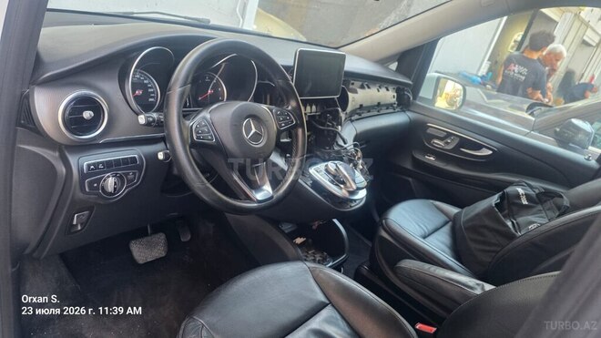 Mercedes V 220 2016, 400,000 km - 2.1 l - Bakı