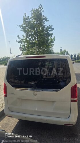 Mercedes V 220 2016, 400,000 km - 2.1 l - Bakı