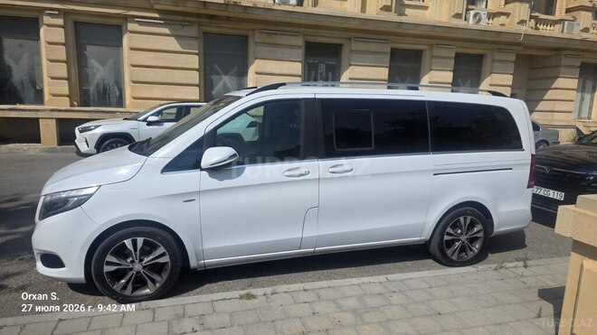 Mercedes V 220 2016, 400,000 km - 2.1 l - Bakı