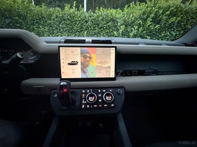 Land Rover Defender 2023, 36,000 km - 3.0 l - Bakı