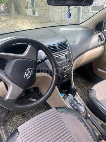 Hyundai Accent 2016, 249,000 km - 1.6 l - Xaçmaz