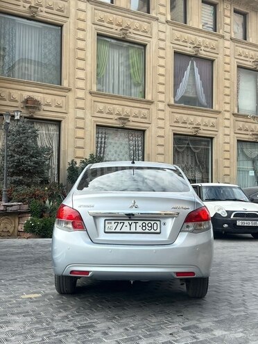 Mitsubishi Attrage 2018, 100,609 km - 1.2 l - Bakı