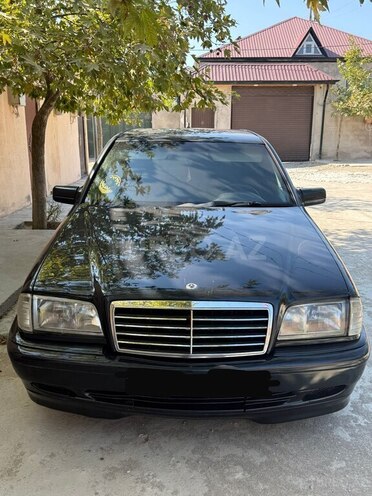 Mercedes C 220 2000, 305,500 km - 2.2 l - Bakı