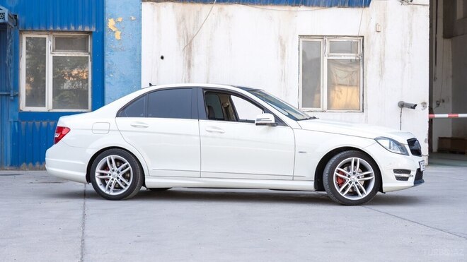 Mercedes C 250 2010, 214,000 km - 2.2 l - Bakı