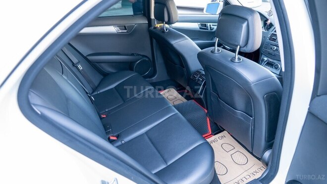 Mercedes C 250 2010, 214,000 km - 2.2 l - Bakı