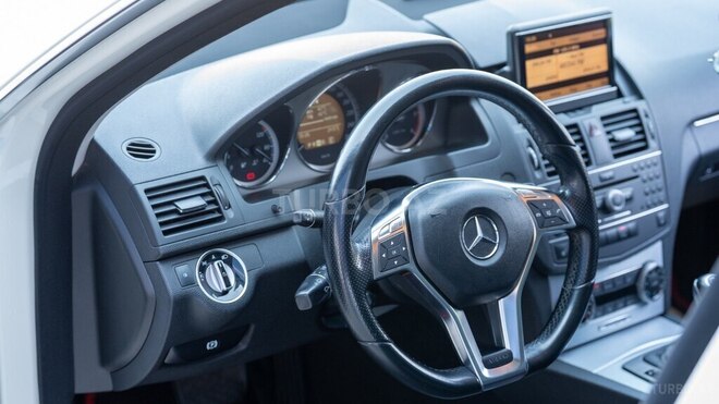 Mercedes C 250 2010, 214,000 km - 2.2 l - Bakı