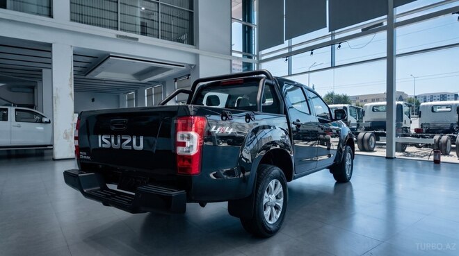 Isuzu  2026, 0 km - 2.5 l - Bakı