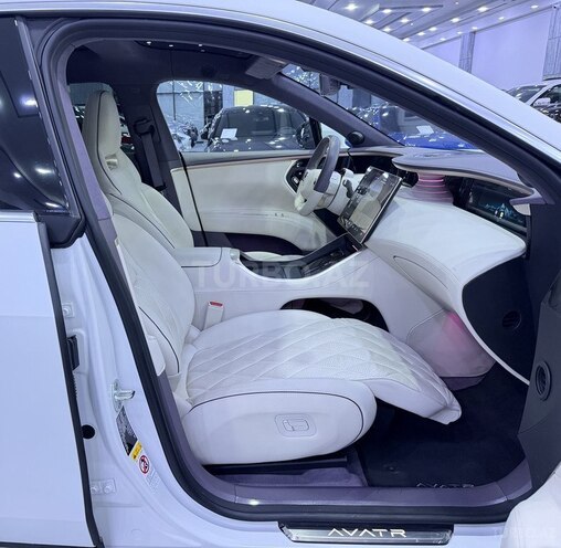 Avatr 11 2025, 12,000 km - 0.0 l - Bakı