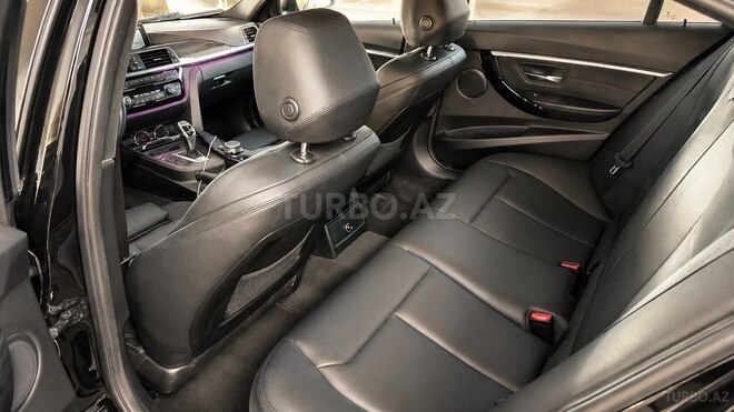 BMW 330 2016, 176,000 km - 2.0 l - Bakı