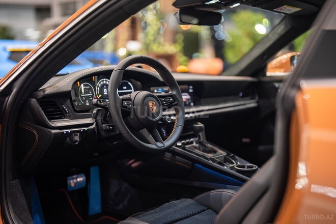 Porsche  2026, 0 km - 4.0 l - Bakı