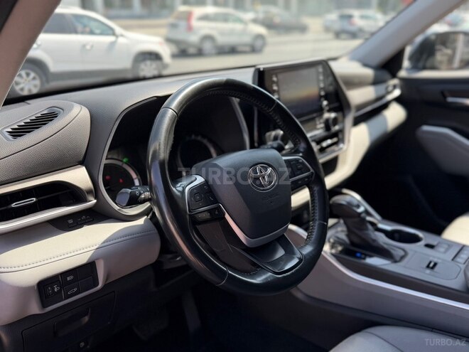 Toyota Highlander 2022, 100,010 km - 2.5 l - Bakı