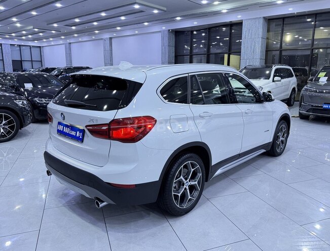 BMW X1 2017, 71,900 km - 2.0 л - Bakı