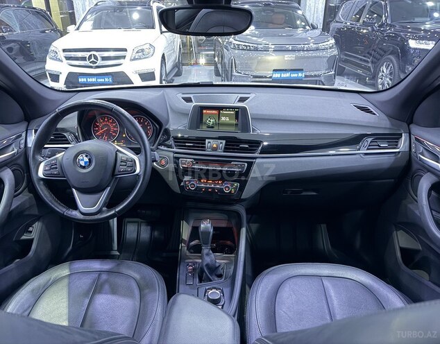 BMW X1 2017, 71,900 km - 2.0 л - Bakı