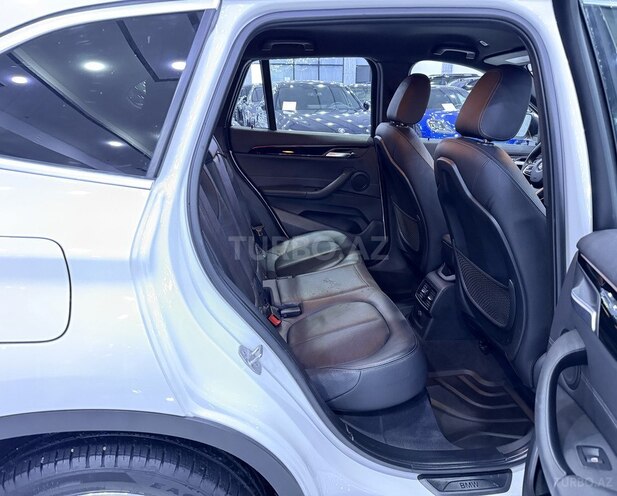 BMW X1 2017, 71,900 km - 2.0 л - Bakı