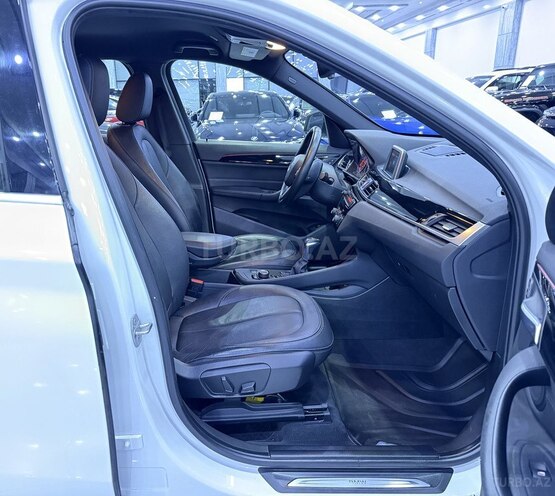 BMW X1 2017, 71,900 km - 2.0 л - Bakı