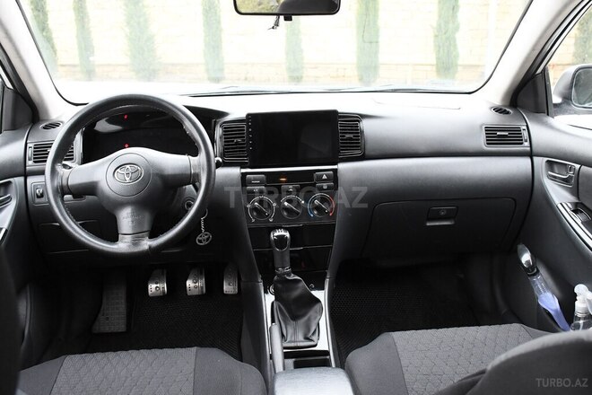Toyota Corolla 2006, 256,000 km - 1.4 l - Bakı