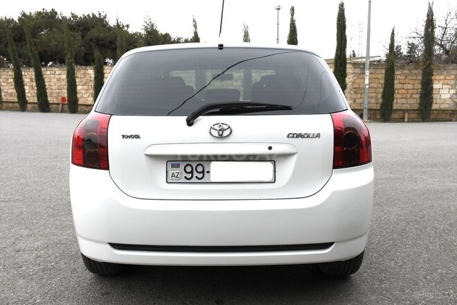 Toyota Corolla 2006, 256,000 km - 1.4 l - Bakı