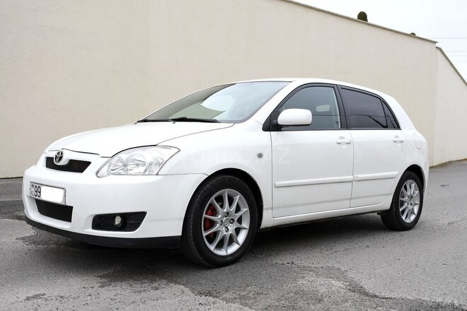 Toyota Corolla 2006, 256,000 km - 1.4 l - Bakı