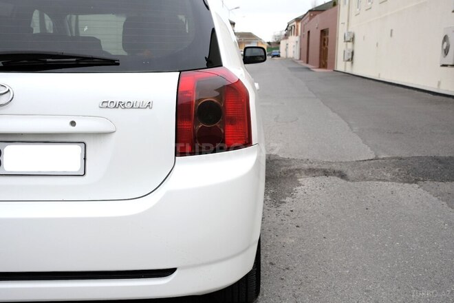Toyota Corolla 2006, 256,000 km - 1.4 l - Bakı