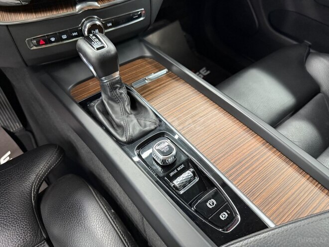 Volvo XC60 2019, 145,000 km - 2.0 л - Bakı
