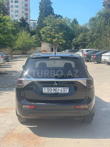 Mitsubishi Outlander 2014, 353,000 km - 2.4 l - Bakı
