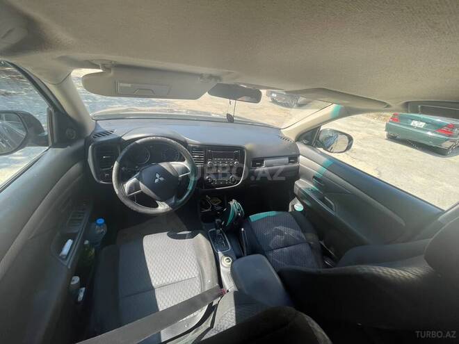 Mitsubishi Outlander 2014, 353,000 km - 2.4 l - Bakı