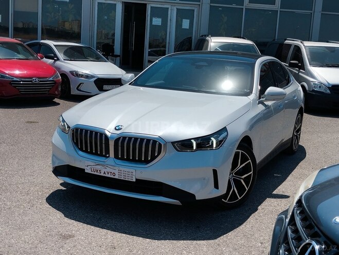 BMW 530 2023, 21,600 km - 2.0 л - Bakı
