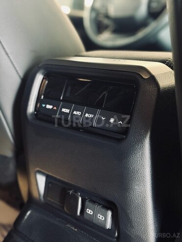 Toyota Land Cruiser Prado 2024, 12,500 km - 2.8 l - Bakı
