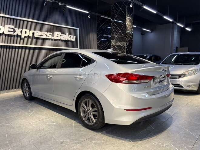Hyundai Elantra 2016, 108,000 km - 2.0 л - Bakı