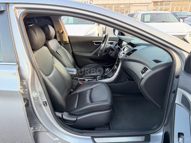 Hyundai Avante 2014, 185,000 km - 1.6 л - Bakı