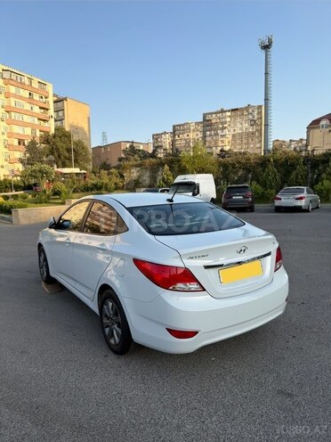Hyundai Accent 2017, 130,000 km - 1.4 l - Bakı