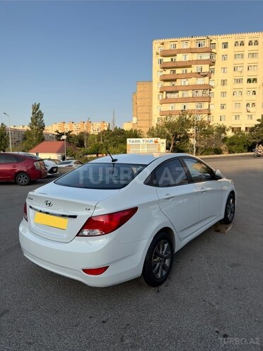 Hyundai Accent 2017, 130,000 km - 1.4 l - Bakı