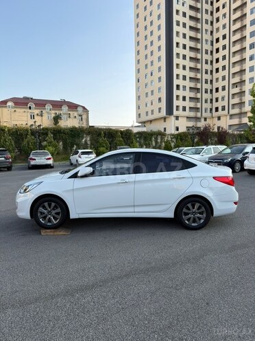 Hyundai Accent 2017, 130,000 km - 1.4 l - Bakı