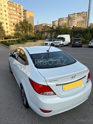 Hyundai Accent 2017, 130,000 km - 1.4 l - Bakı