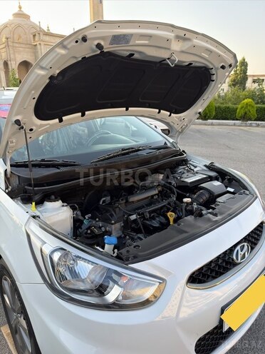 Hyundai Accent 2017, 130,000 km - 1.4 l - Bakı