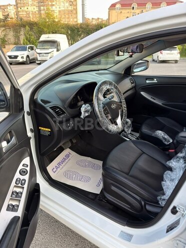 Hyundai Accent 2017, 130,000 km - 1.4 l - Bakı